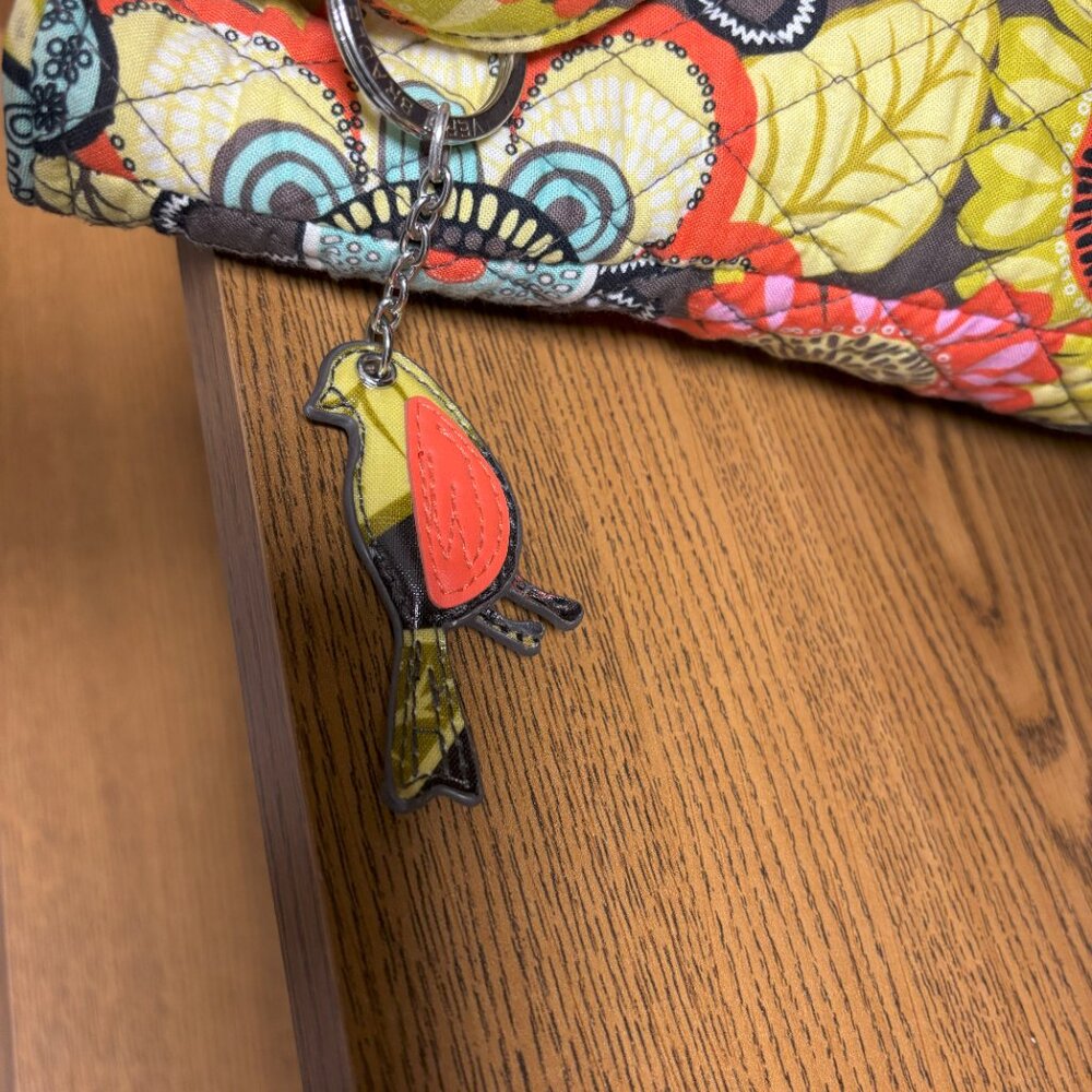 Vera Bradley Quilted Shoulder Bag. Older Pattern, Excellent Condition - Picture 8 of 9